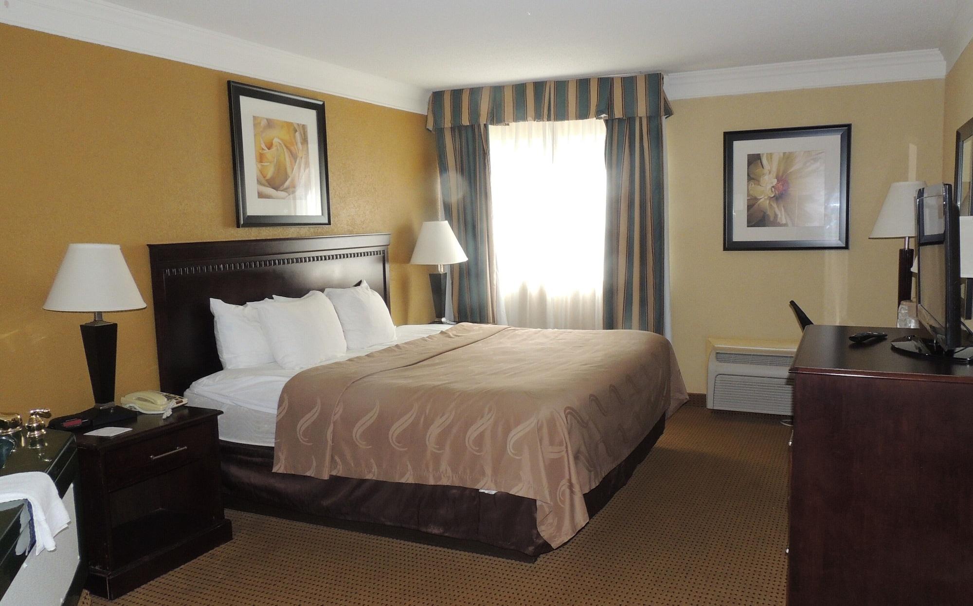 Quality Inn And Suites Fairgrounds - Syracuse Seneca Knolls Esterno foto